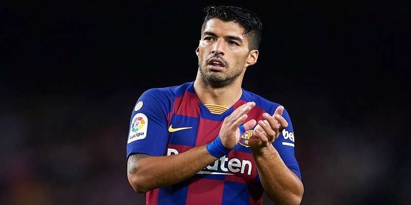 Luis Suárez nổi tiếng là cầu thủ xuất sắc trên sân cỏ 